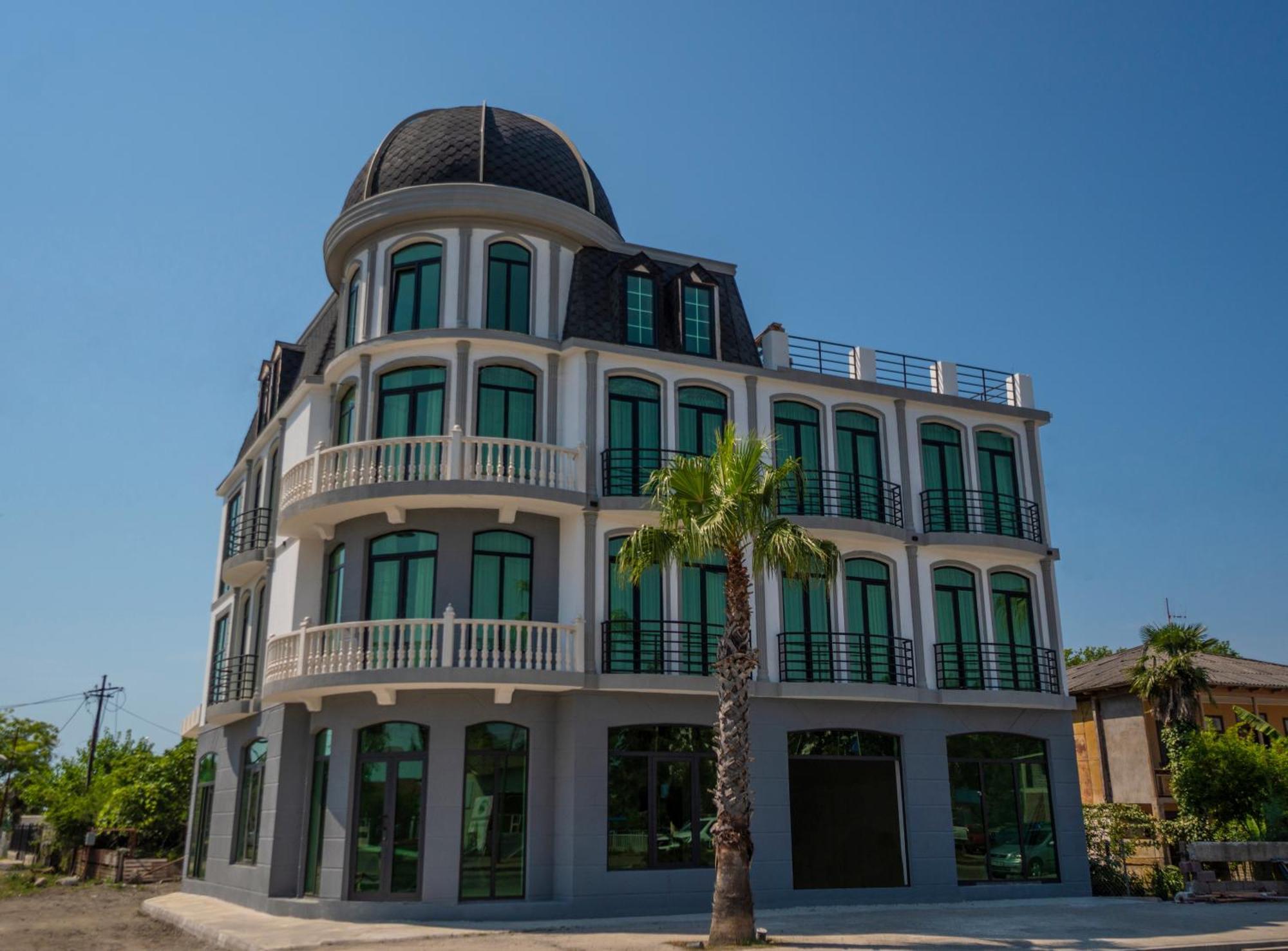Twins Hotel Анаклия Екстериор снимка