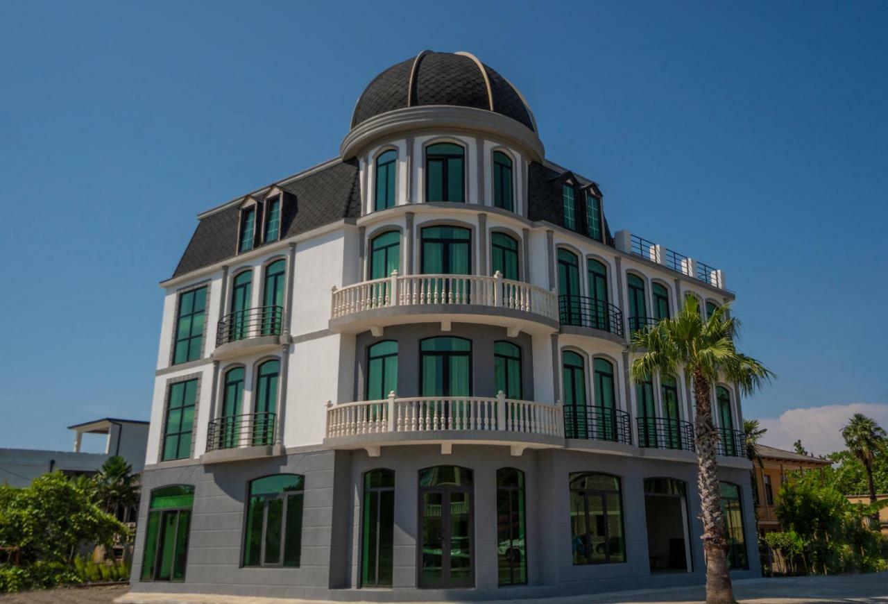 Twins Hotel Анаклия Екстериор снимка