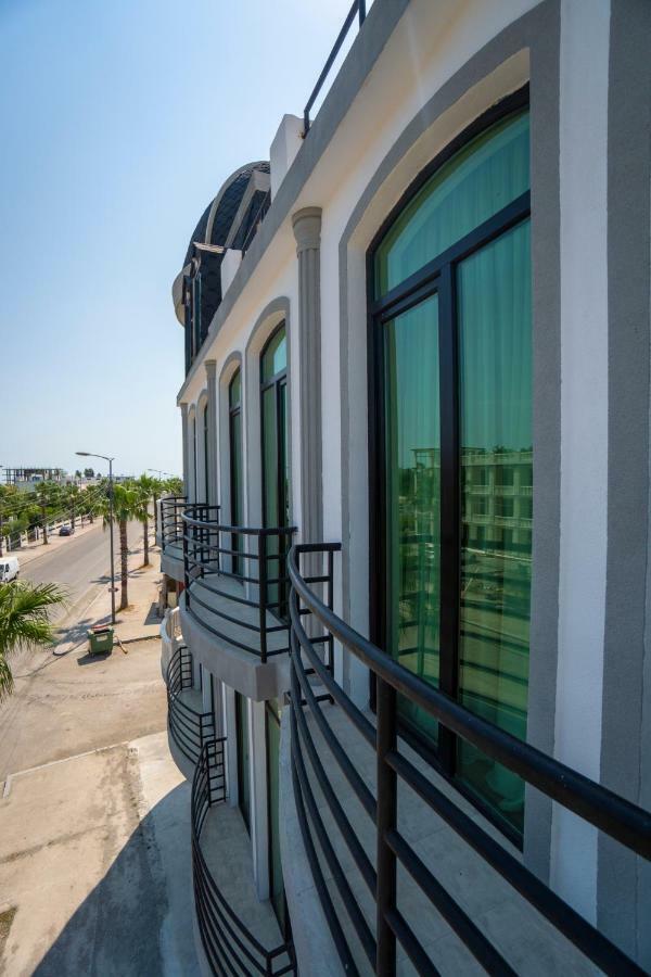 Twins Hotel Анаклия Екстериор снимка